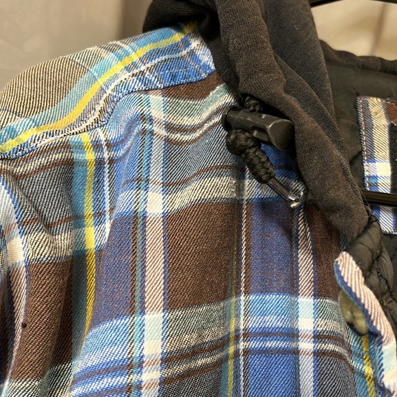 Men’s quilted flannel with hood - Picture 4 of 8